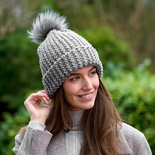 Simple and Stylish Knitting Set